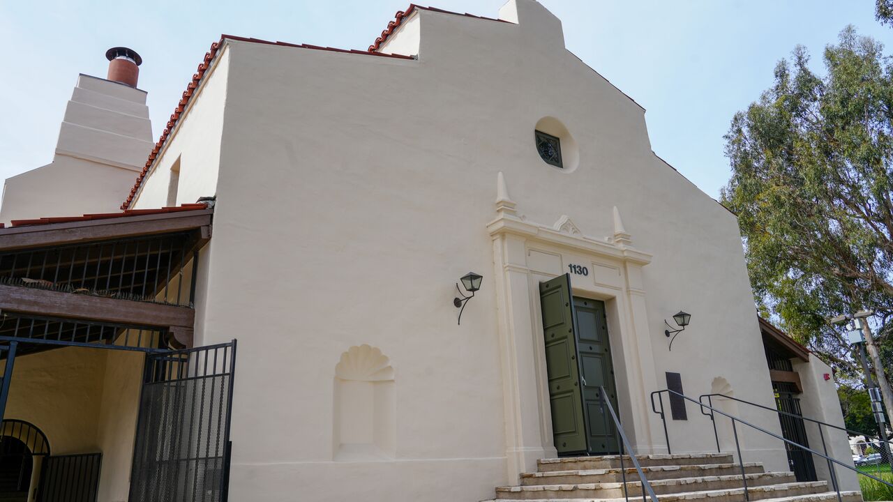 Close up of the front of the Miles Memorial Playhouse  with front steps