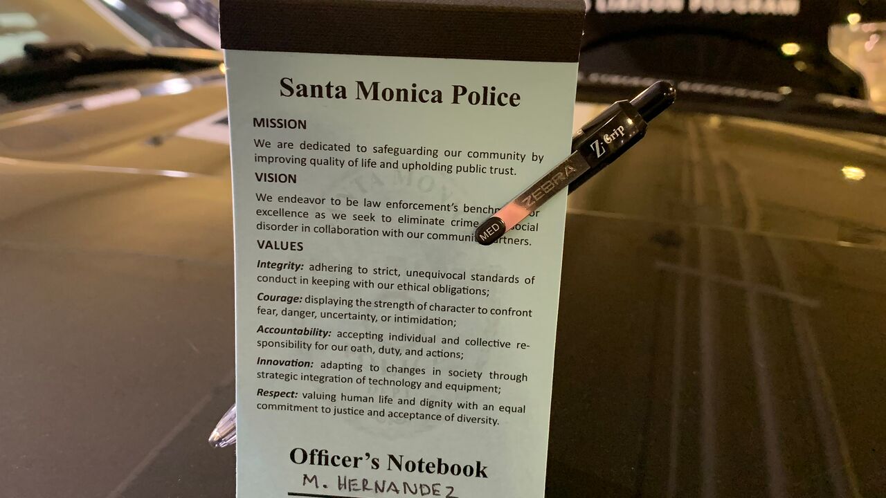 Blue Notebook Santa Monica Police Department Officer M Hernandez 4