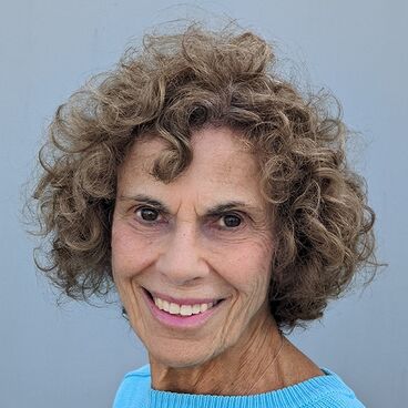 2022 College Candidate Nancy Greenstein with light gray background