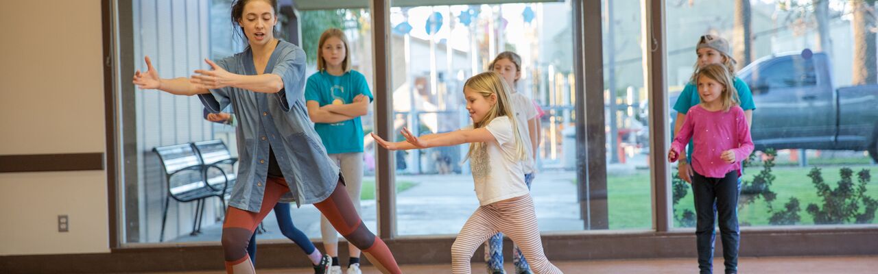 kids twerking each other